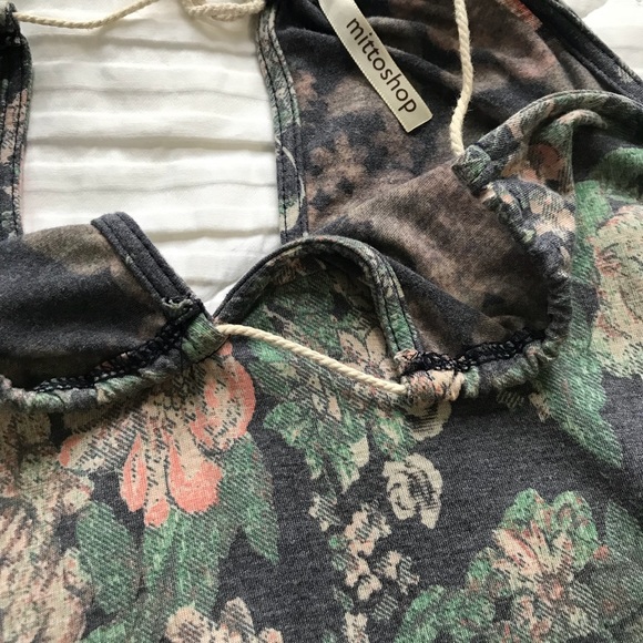 Cozy Fall Floral Dress - Picture 4 of 5